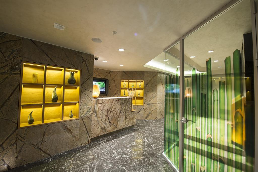 Отель Ramada By Wyndham Gemli̇K Гемлик Экстерьер фото