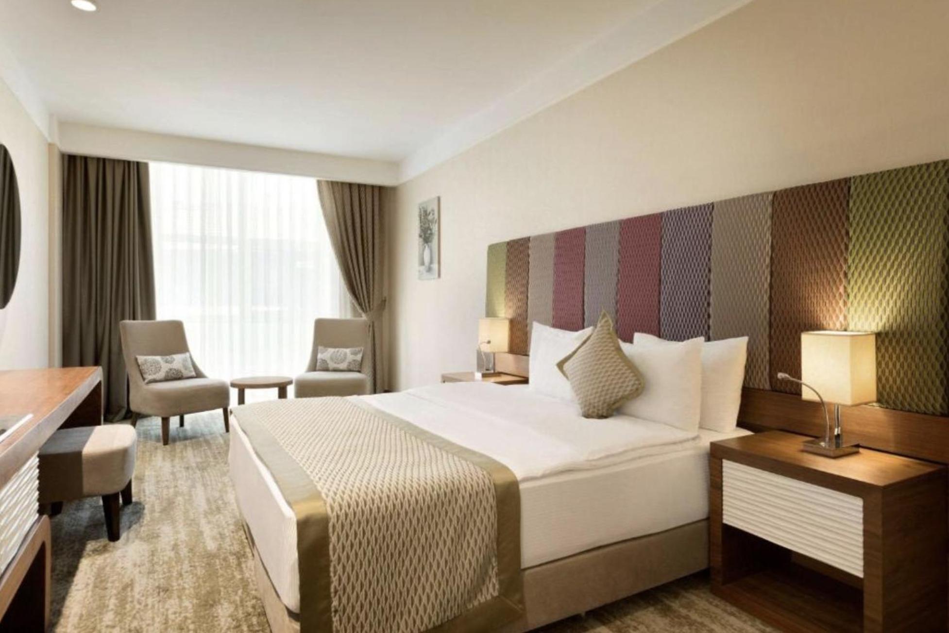 Отель Ramada By Wyndham Gemli̇K Гемлик Экстерьер фото